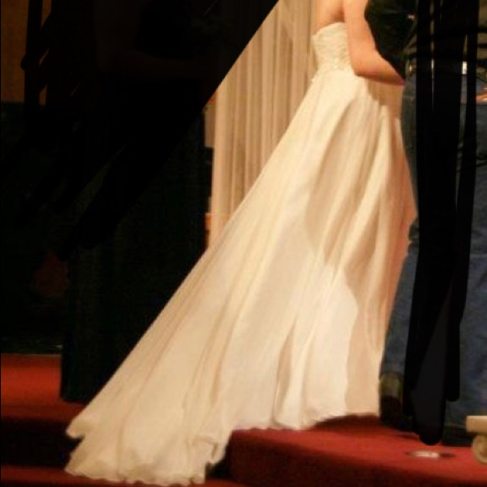 Galina Woman size 16w Wedding Dress